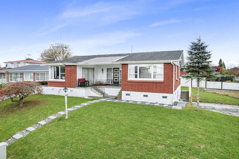 Photo of property in 2 Lamont Street, Chartwell, Hamilton, 3210