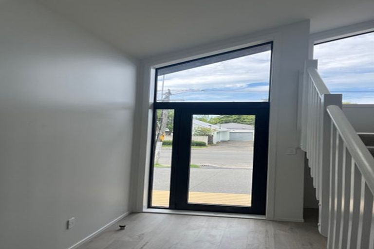 Photo of property in 1/210 Centaurus Road, Saint Martins, Christchurch, 8022