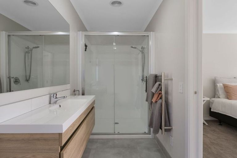 Photo of property in 10 Uku Way, Wharewaka, Taupo, 3330