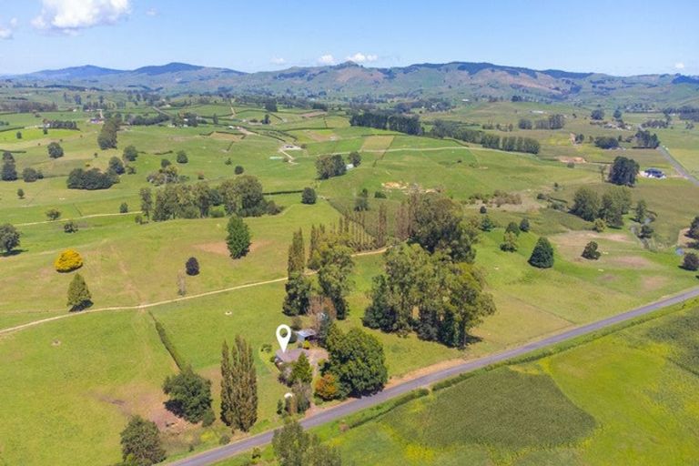 Photo of property in 1128 Tahuroa Road, Morrinsville, 3371