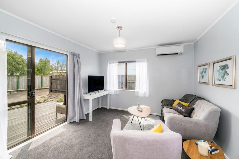 Photo of property in 8a Pukeko Street, Paraparaumu, 5032