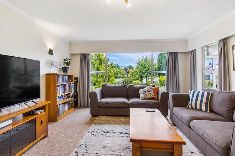 Photo of property in 69 Rhodes Street, Waimate, 7924