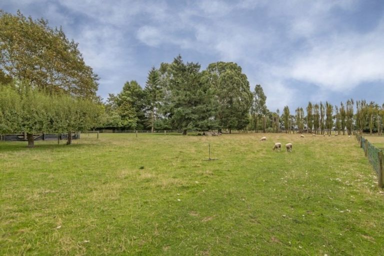 Photo of property in 17 Coringa Road, Yaldhurst, Christchurch, 7676