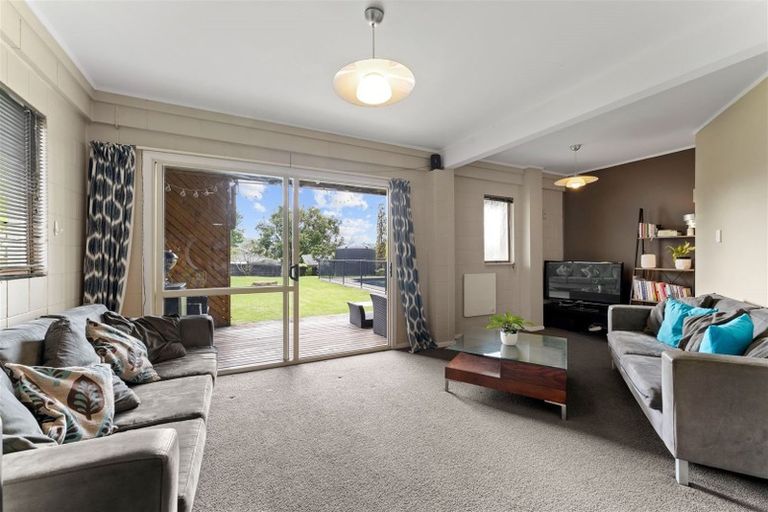 Photo of property in 348 Main Road, Huapai, Kumeu, 0810
