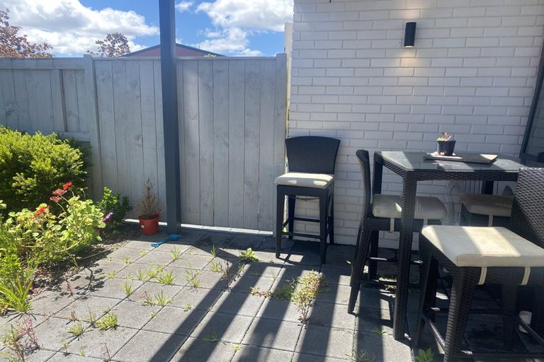 Photo of property in 14 Paterae Lane, Flat Bush, Auckland, 2019