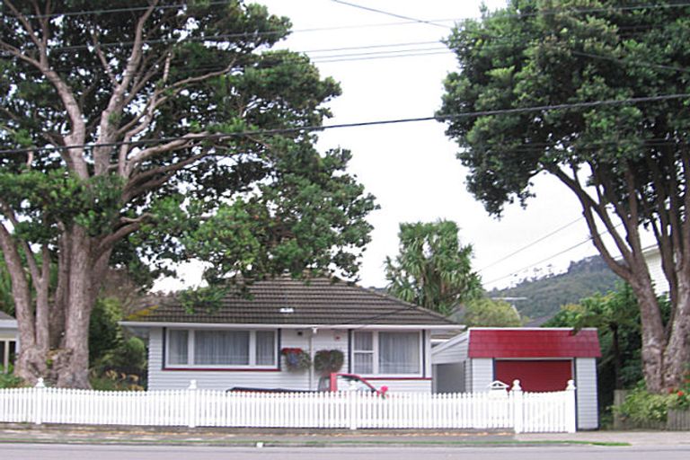 Photo of property in 1011 High Street, Avalon, Lower Hutt, 5011