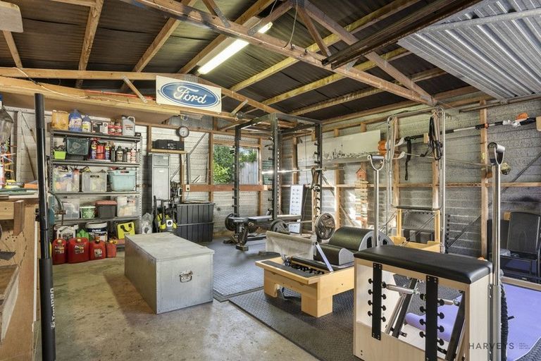 Photo of property in 21 Sunvue Road, Glen Eden, Auckland, 0602