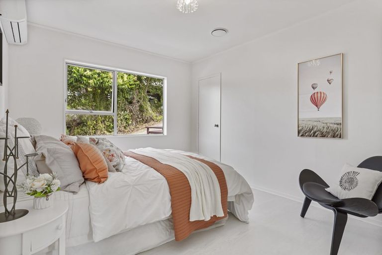Photo of property in 1/65 Girrahween Drive, Totara Vale, Auckland, 0629