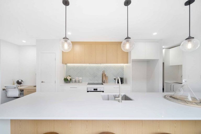 Photo of property in 5 Tiaki Lane, Karaka, Papakura, 2113