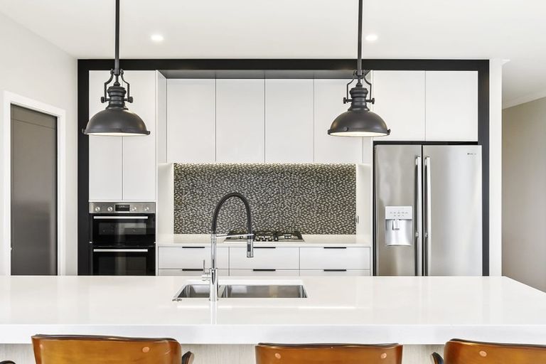 Photo of property in 37 Hudson Place, Paraparaumu, 5032