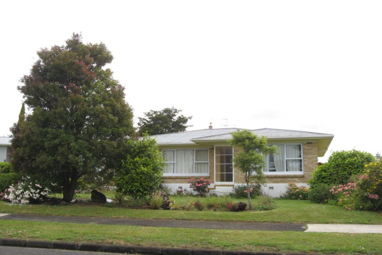 Photo of property in 9 Paterson Avenue, Pukekohe, 2120