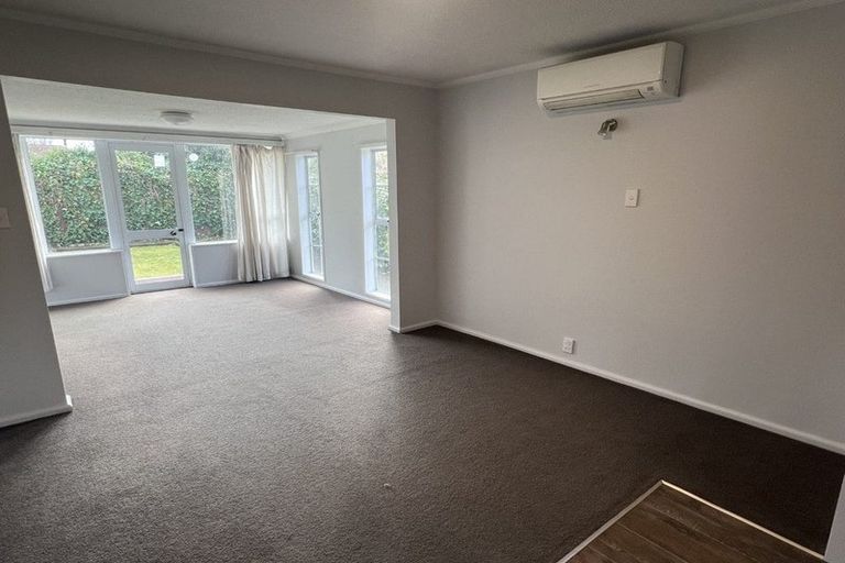 Photo of property in 16 Sawyers Arms Road, Northcote, Christchurch, 8052