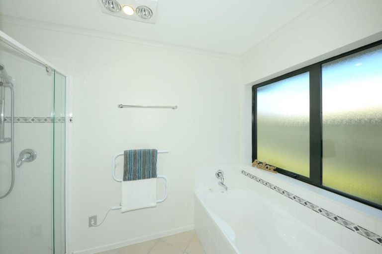 Photo of property in 19 Bibiana Street, Aidanfield, Christchurch, 8025