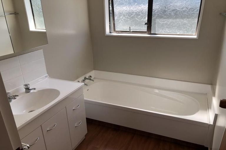 Photo of property in 9 Bluff Close, Kelson, Lower Hutt, 5010