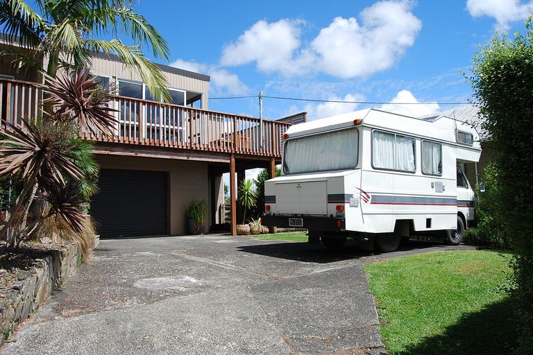 Photo of property in 39 Whaka Street, Maungaturoto, 0520