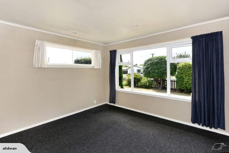 Photo of property in 103 Isleworth Road, Bishopdale, Christchurch, 8053