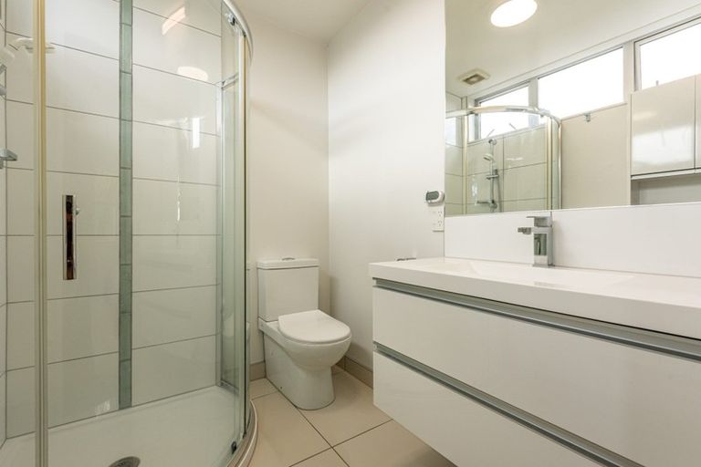 Photo of property in 3b Anderson Terrace, Mount Cook, Wellington, 6021