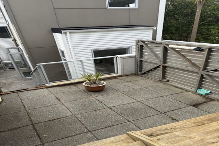 Photo of property in 52 Tarawera Road, Johnsonville, Wellington, 6037