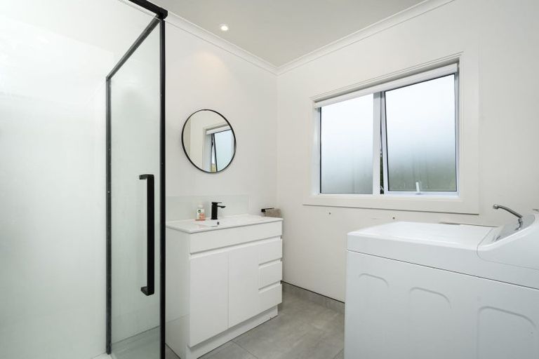 Photo of property in 123 Hunter Road, Taupaki, 0782