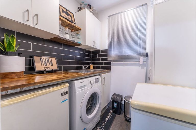 Photo of property in 32 Oxford Street, West End, Timaru, 7910