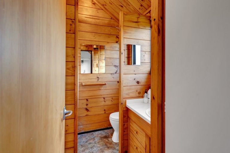 Photo of property in 8 Pohutukawa Drive, Opunake, 4616