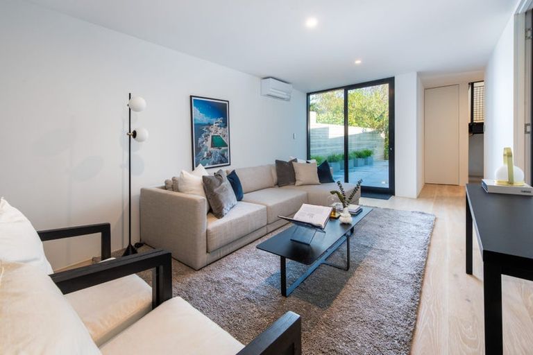 Photo of property in 314c Hurstmere Road, Takapuna, Auckland, 0622