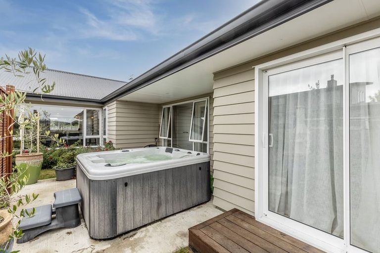 Photo of property in 70 Parekaawa Drive, Motuoapa, Turangi, 3382