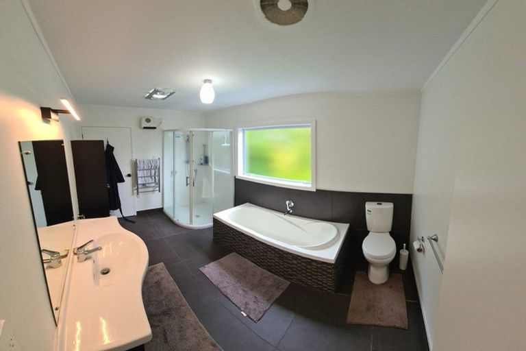 Photo of property in 24 Sarah Todd Lane, Waimauku, 0812