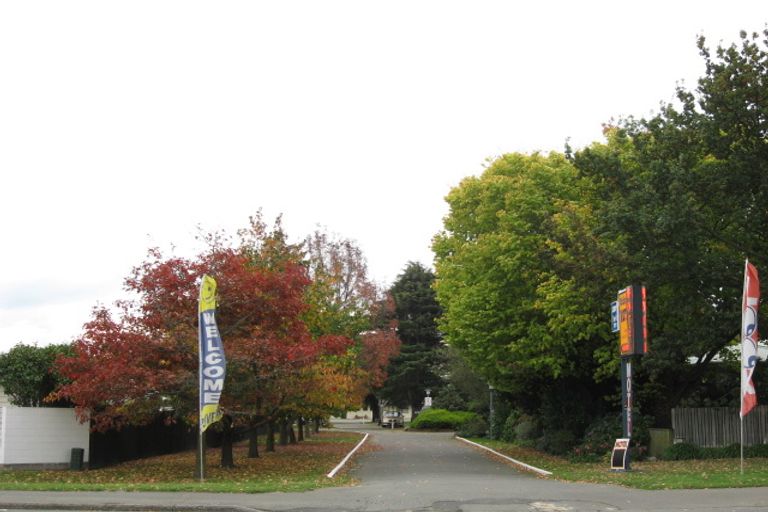 Photo of property in 120a Main South Road, Sockburn, Christchurch, 8042