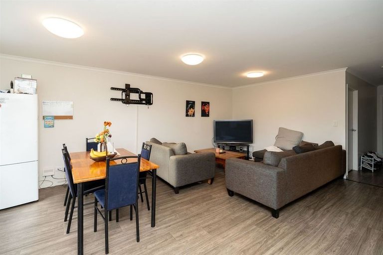 Photo of property in 1 Chiefs Court, Hamilton East, Hamilton, 3216