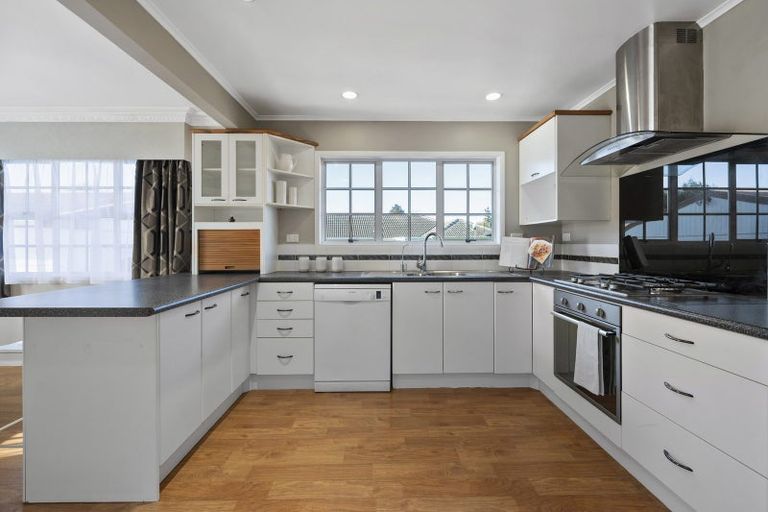 Photo of property in 323 Malfroy Road, Pomare, Rotorua, 3015