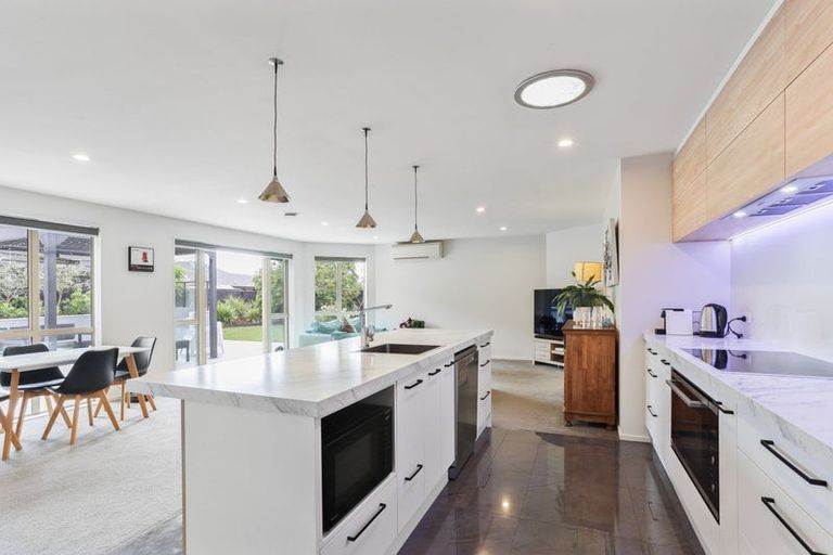 Photo of property in 7 Ambrose Place, Rangiora, 7400