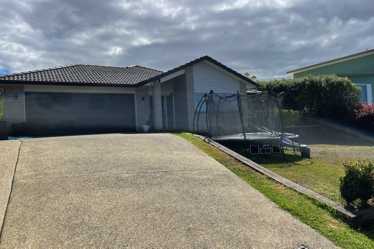 Photo of property in 14 Seaview Crescent, Hatfields Beach, Orewa, 0931