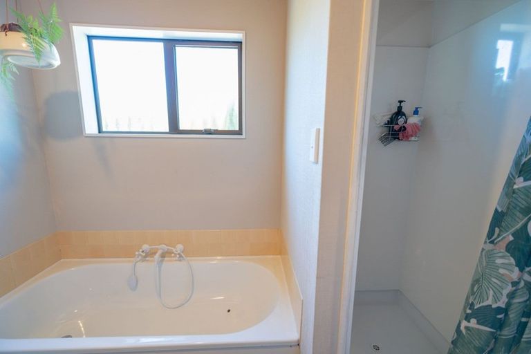 Photo of property in 39 Home Street, Manapouri, 9679