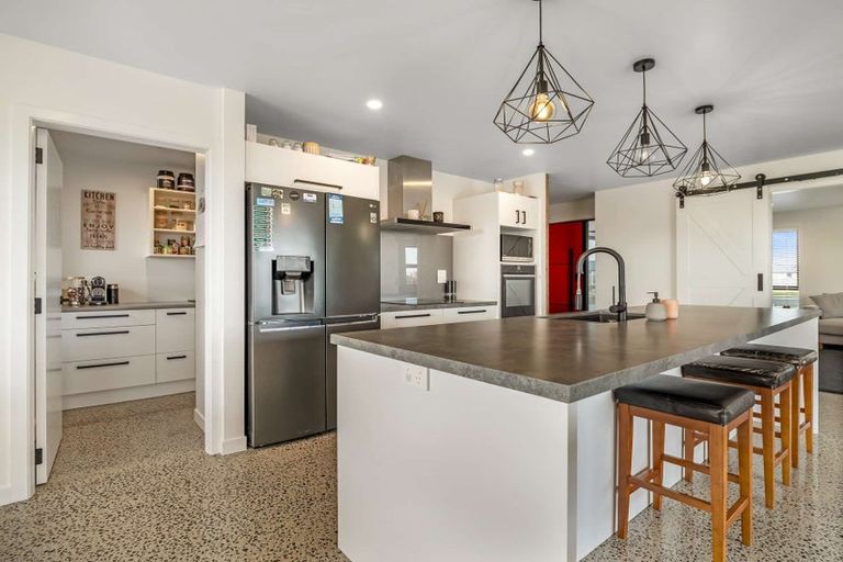 Photo of property in 6 Mcwatters Drive, Ngatea, 3503