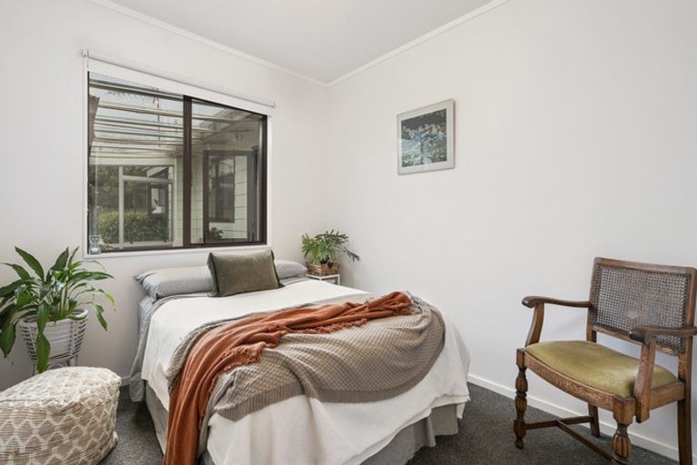 Photo of property in 6 Dillon Drive, Bell Block, New Plymouth, 4312