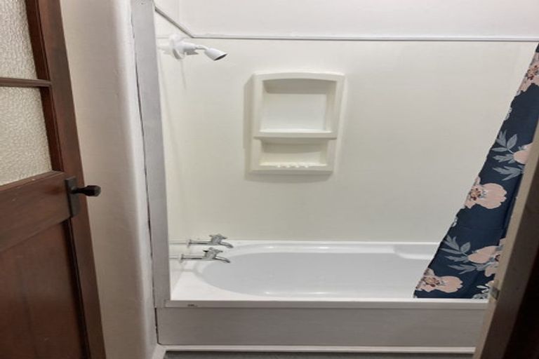 Photo of property in 160 Cook Street, West End, Palmerston North, 4410