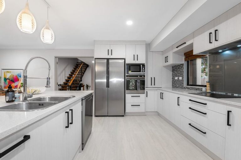 Photo of property in 22 Hoyte Place, Pukehangi, Rotorua, 3015