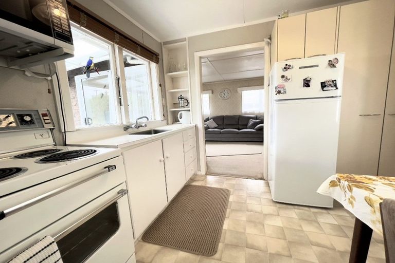 Photo of property in 221 Otahu Road, Whangamata, 3620