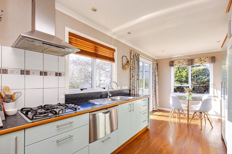 Photo of property in 1 Kelvin Street, Aramoho, Whanganui, 4500