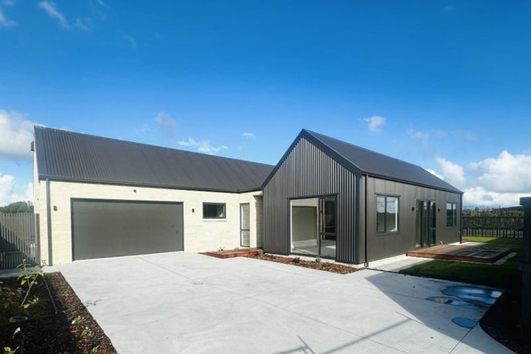 Photo of property in 8 Korako Lane, Baverstock, Hamilton, 3200