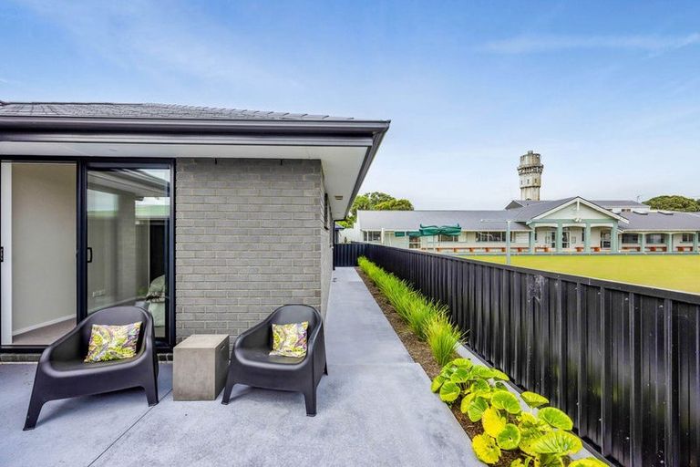 Photo of property in 63b Collins Street, Hawera, 4610