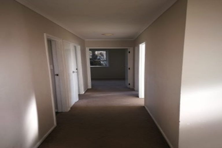 Photo of property in 5 Sari Place, Massey, Auckland, 0614