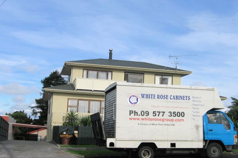 Photo of property in 62 Bradbury Road, Botany Downs, Auckland, 2010