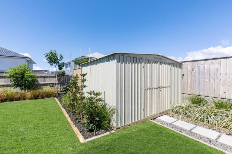 Photo of property in 23 Kukuwai Avenue, Red Beach, 0932