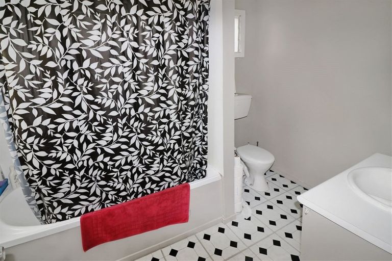 Photo of property in 8 Denmark Street, Dannevirke, 4930