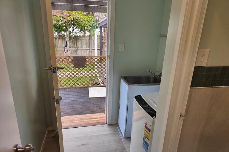 Photo of property in 1/8 Waimana Road, Conifer Grove, Takanini, 2112