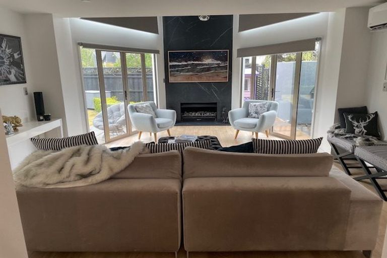 Photo of property in 2/37 Poynder Avenue, Merivale, Christchurch, 8014