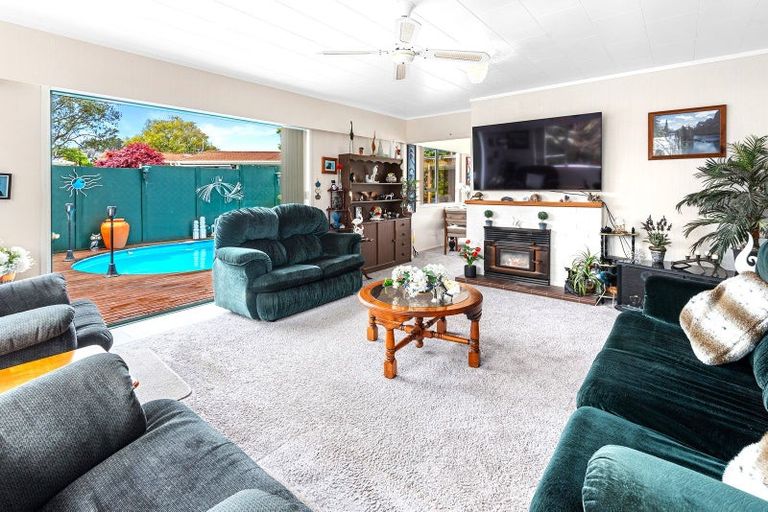 Photo of property in 2/3 Whangarei Heads Road, Onerahi, Whangarei, 0110