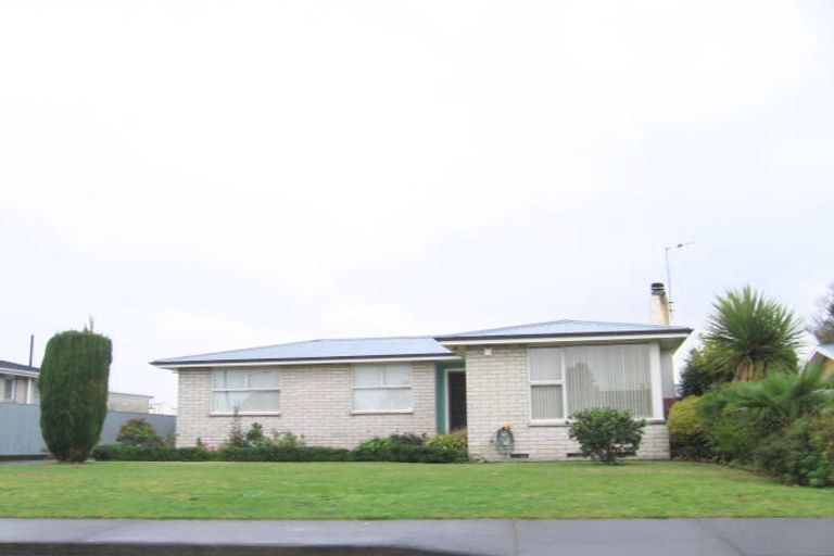 Photo of property in 221 Sunnybank Crescent, Camberley, Hastings, 4120